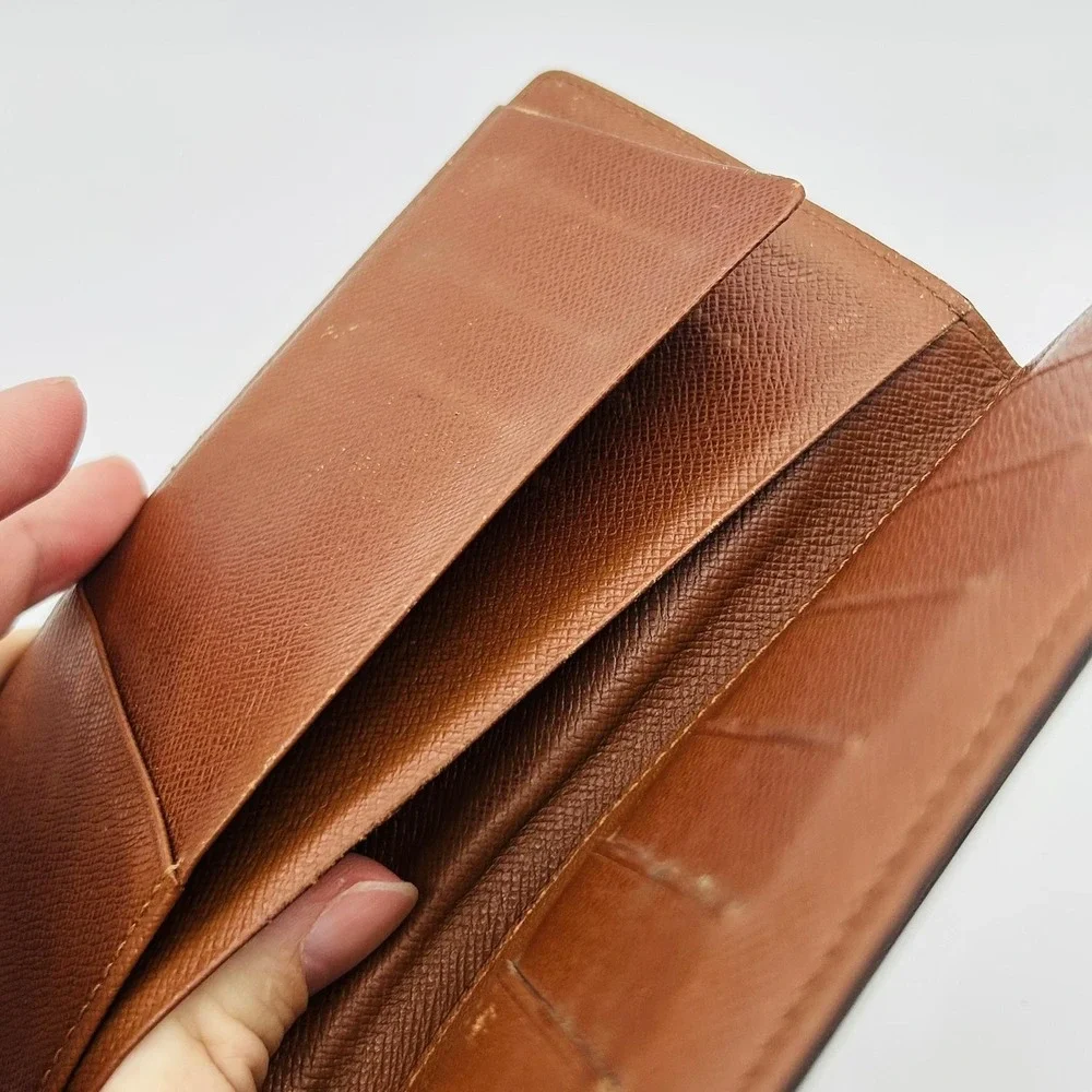 Louis Vuitton Wallet Womens One Size Brown Monogram Long Bifold Credit Card